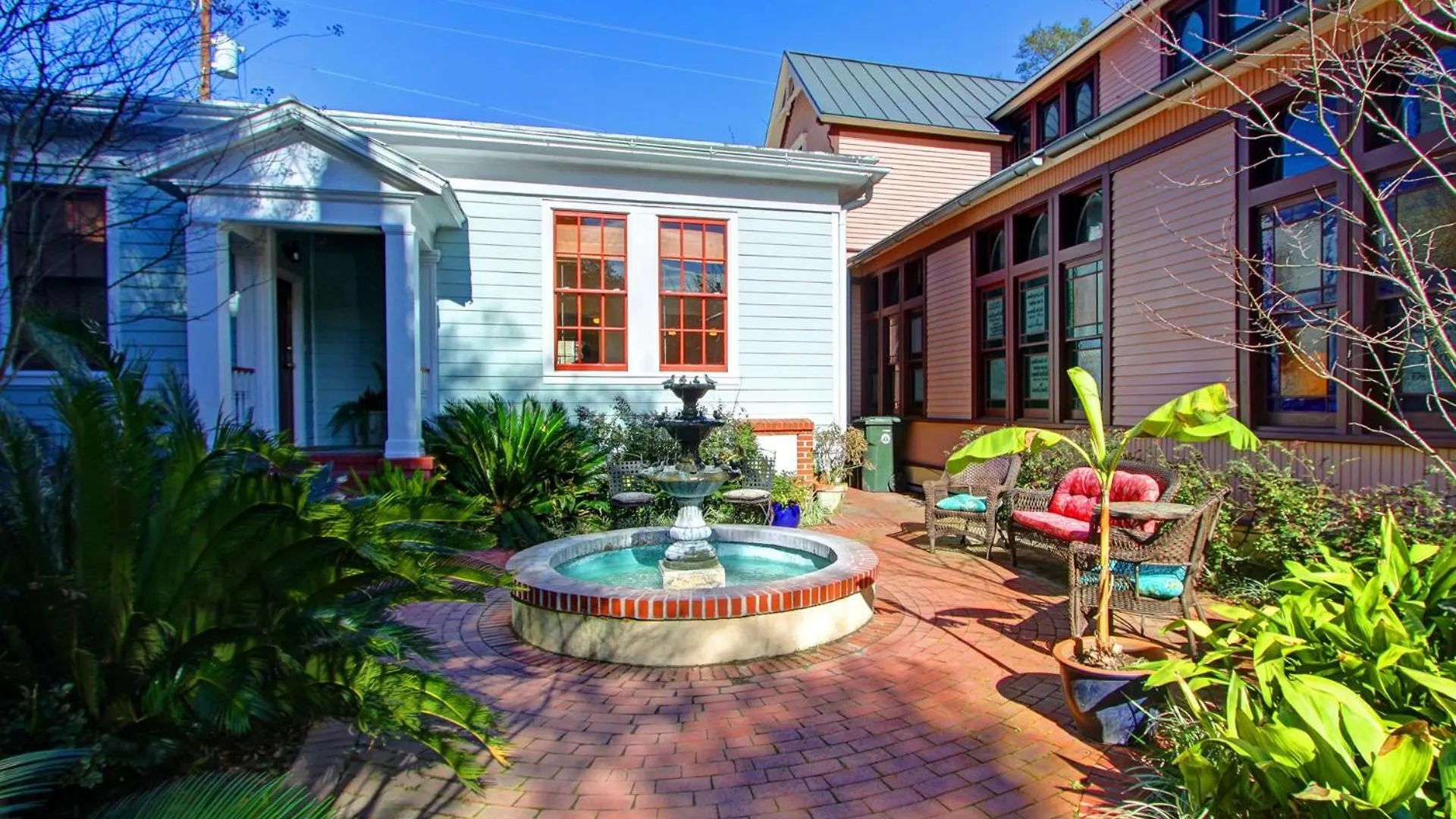 Fountain View Cottage Savannah